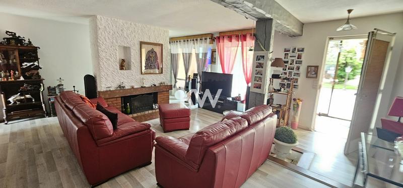 Maison - 140 m² - 8 pièces