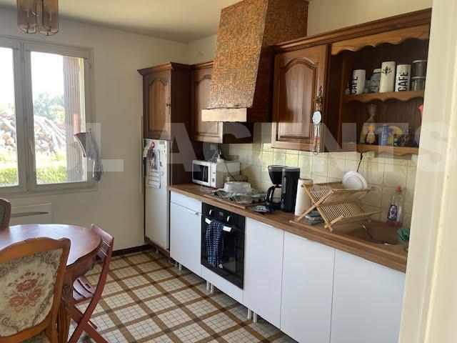 Maison traditionnelle - 95 m² - 4 pièces