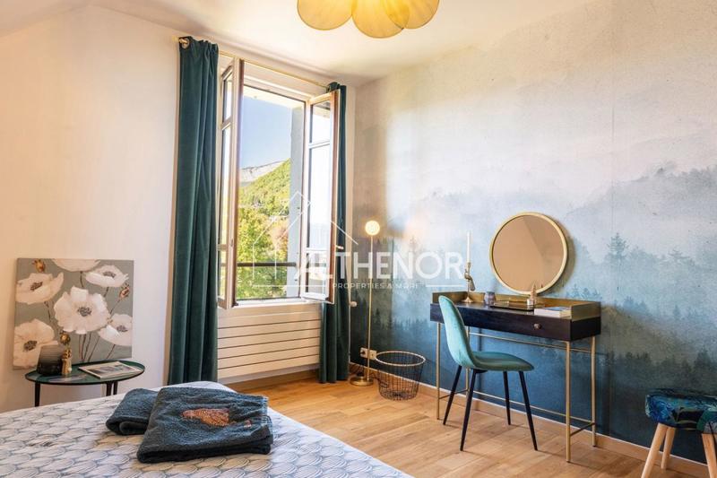 Appartement - 125 m² - 4 pièces