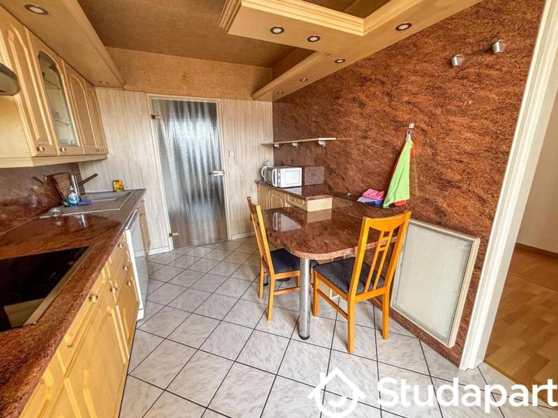 Chambre - 12 m² - 1 pièce