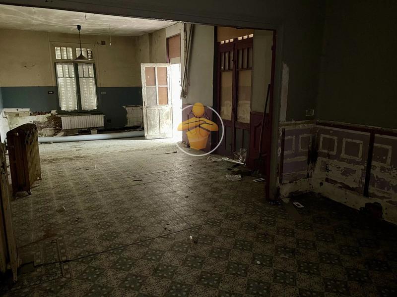 Maison - 215 m² - 5 pièces