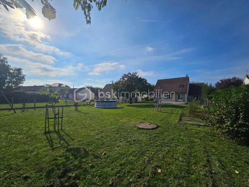 Maison traditionnelle - 141 m² - 6 pièces