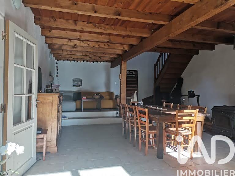 Maison - 147 m² - 4 pièces