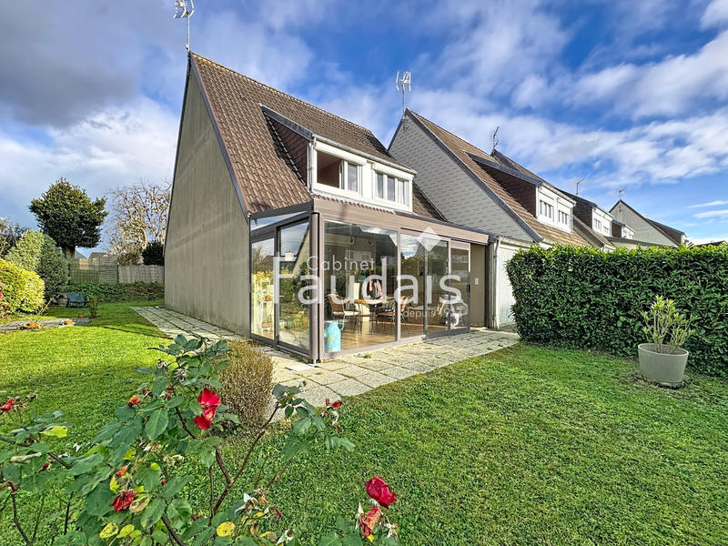 Maison - 101 m² - 6 pièces