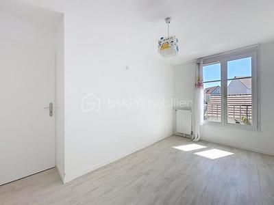 Maison - 132 m² - 7 pièces