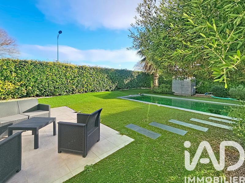 Maison - 93 m² - 4 pièces