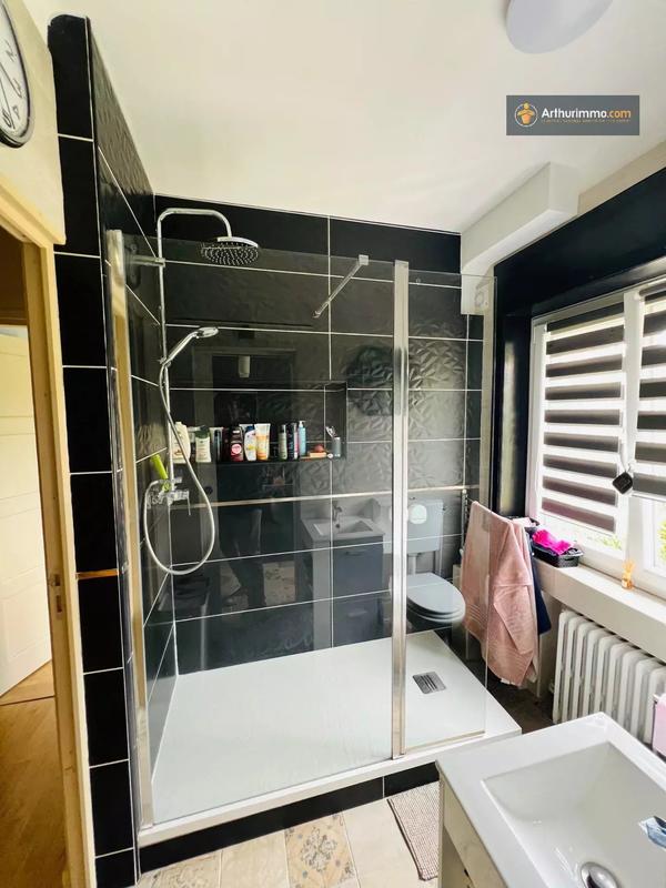 Maison - 191 m² - 7 pièces