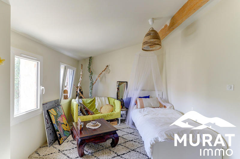 Maison - 440 m² - 8 pièces