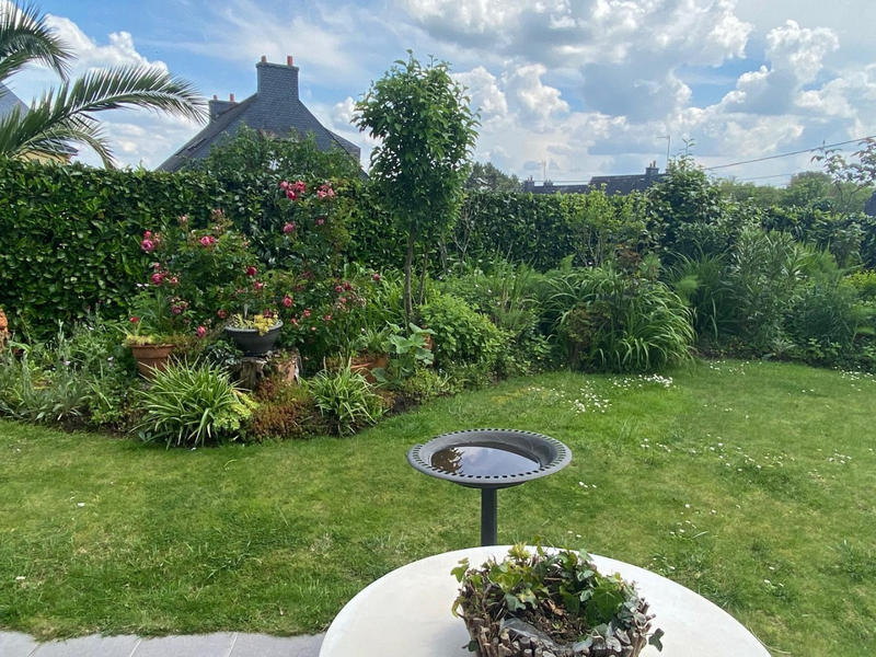 Maison - 168 m² - 9 pièces