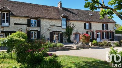 Maison - 489 m² - 16 pièces