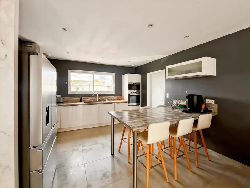 Maison - 125 m² - 5 pièces