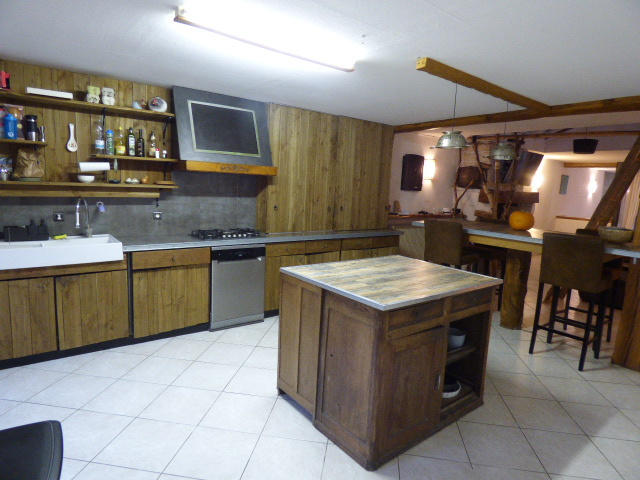 Maison - 266 m² - 7 pièces