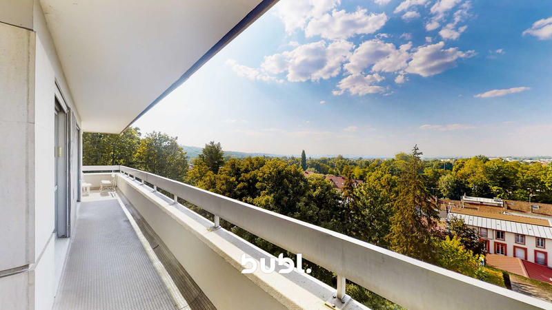 Appartement - 116 m² - 6 pièces