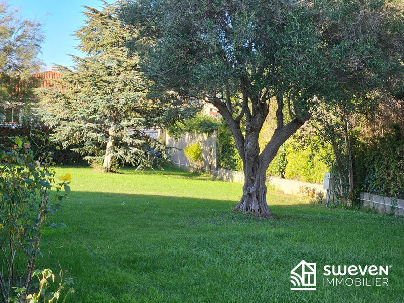 Maison - 256 m² - 10 pièces