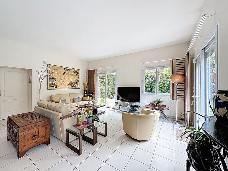 Maison - 151 m² - 6 pièces