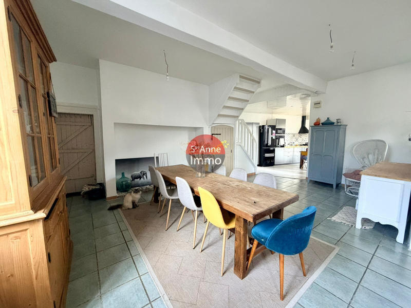 Maison - 197 m² - 7 pièces