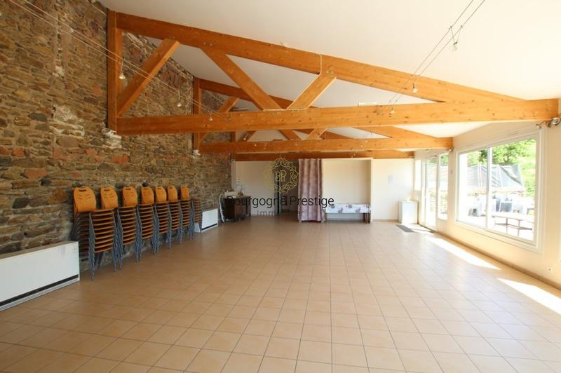 Propriété - 612 m² - 25 pièces