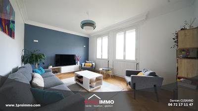 Maison - 202 m² - 5 pièces