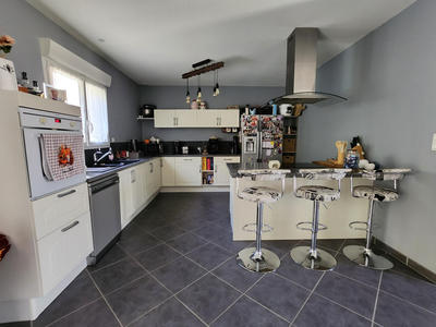 Maison - 150 m² - 4 pièces