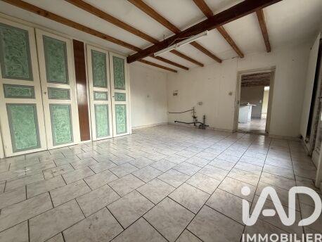 Maison - 240 m² - 10 pièces