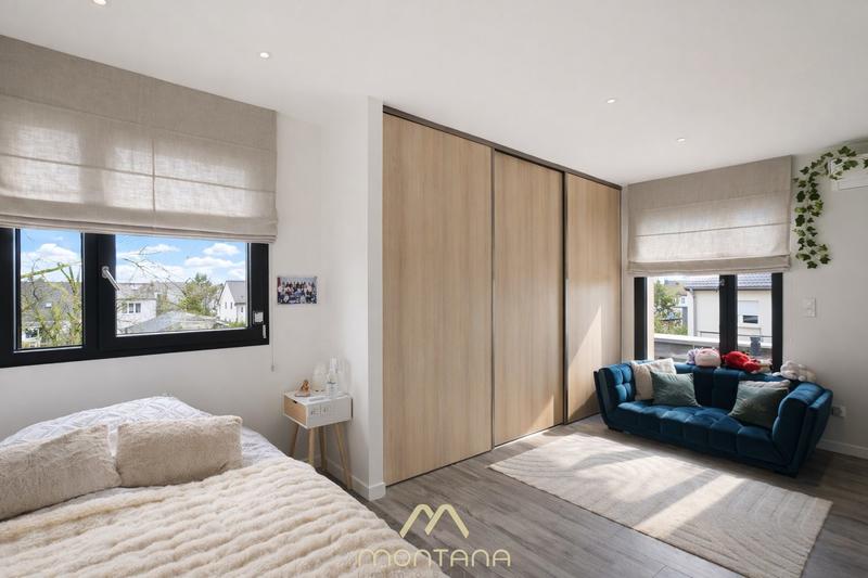 Maison contemporaine - 223 m² - 6 pièces