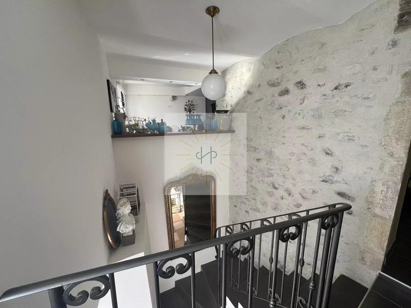 Maison - 145 m² - 5 pièces