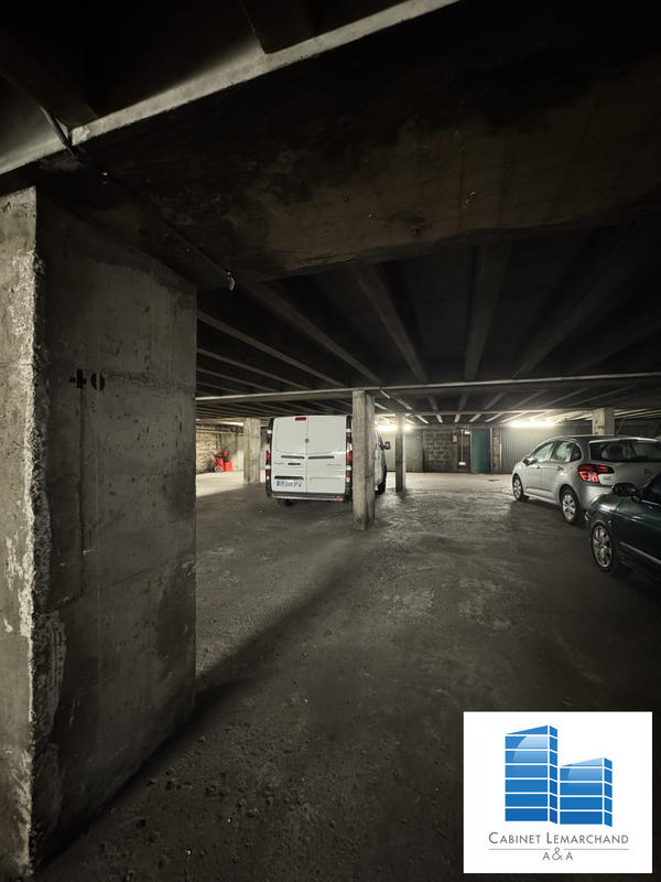Parking / Garage - 3 m²