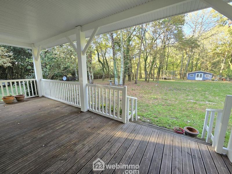 Maison - 186 m² - 6 pièces