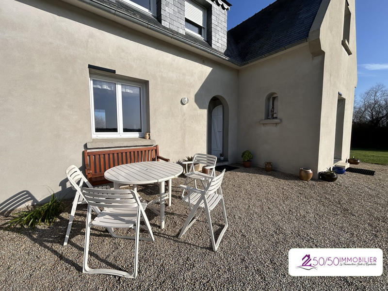 Maison traditionnelle - 95 m² - 5 pièces