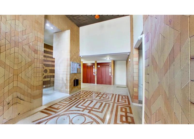 Appartement - 100 m² - 5 pièces