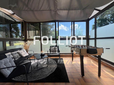 Maison - 177 m² - 7 pièces