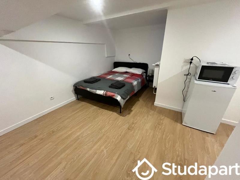 Chambre - 12 m² - 1 pièce