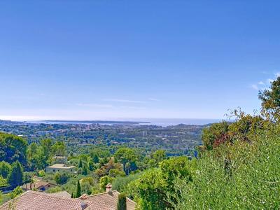 Maison traditionnelle - 160 m² - 5 pièces