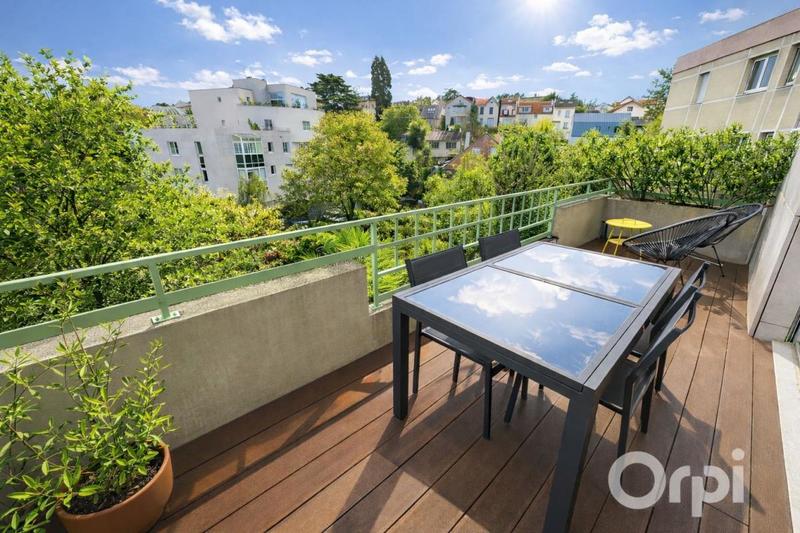 Appartement - 105 m² - 4 pièces