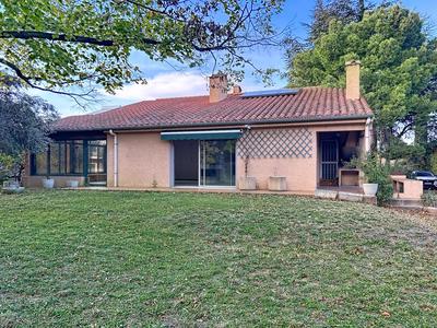 Maison - 206 m² - 6 pièces