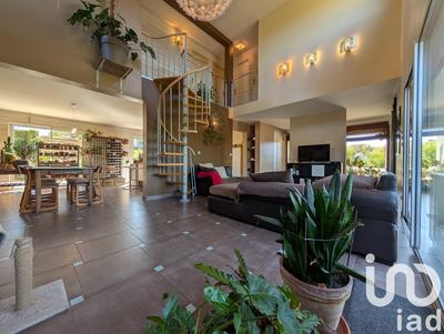 Maison de maîtres - 276 m² - 10 pièces