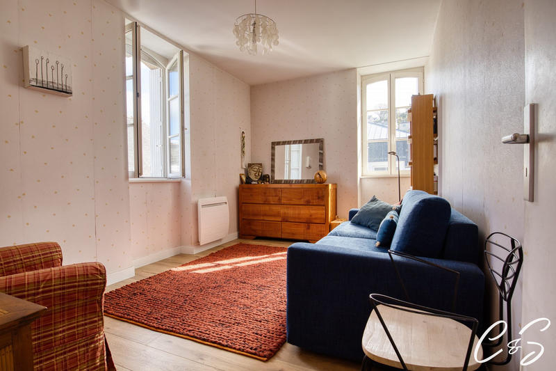 Appartement - 81 m² - 3 pièces