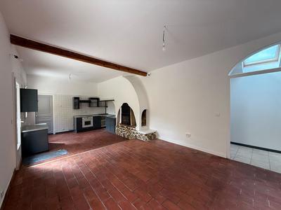 Maison - 85 m² - 3 pièces
