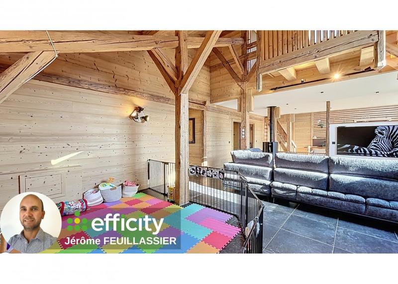 Maison - 300 m² - 12 pièces