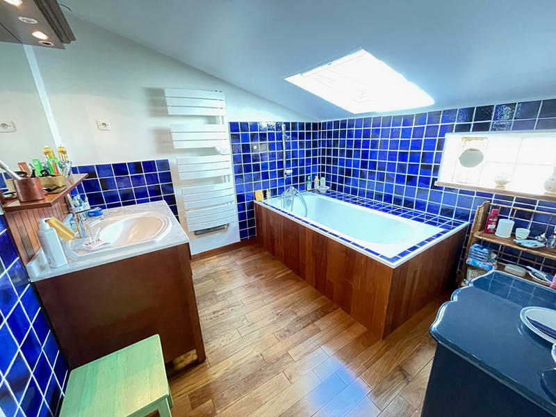 Maison - 85 m² - 5 pièces