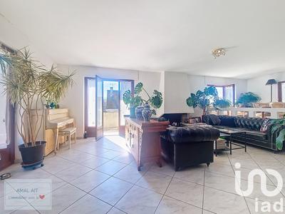 Maison - 226 m² - 9 pièces