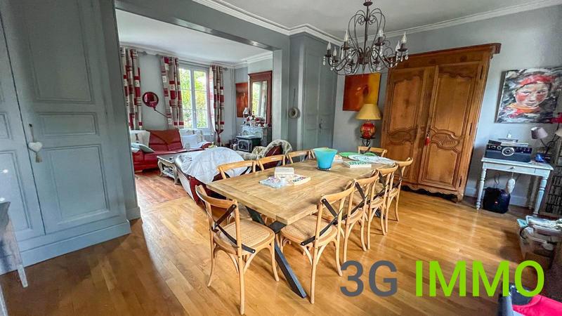 Maison de ville - 194 m² - 8 pièces