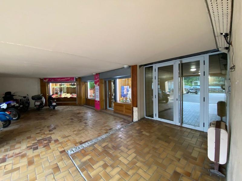 Fonds de commerce - Magasins - 108 m²