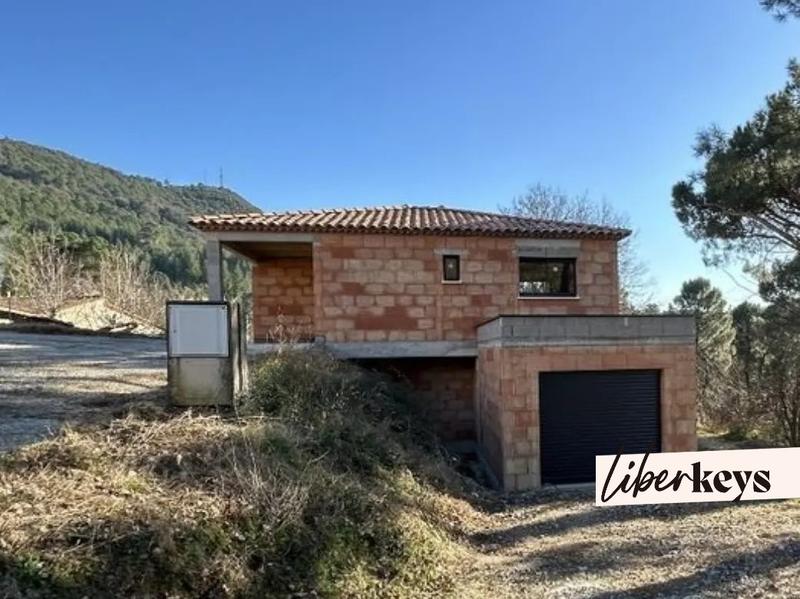 Maison - 107 m² - 2 pièces