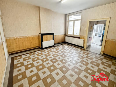 Maison - 1 m² - 5 pièces