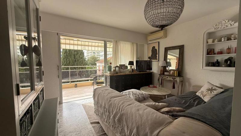 Studio - 33 m² - 1 pièce