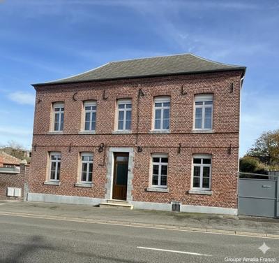 Maison - 166 m² - 7 pièces