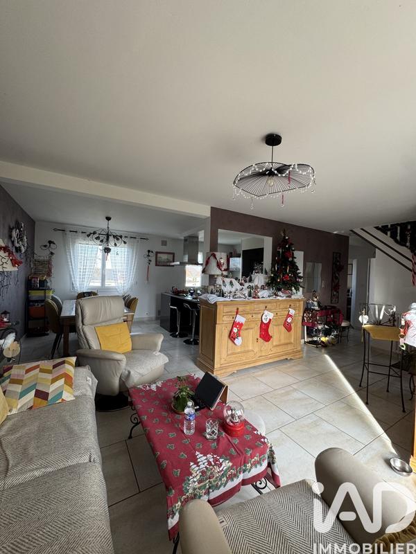 Maison - 114 m² - 6 pièces