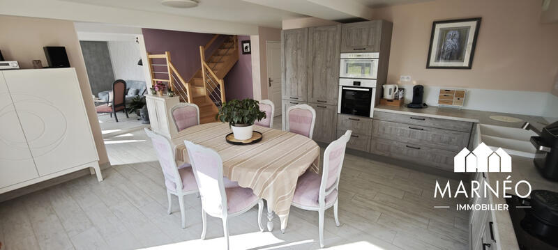 Maison ancienne - 192 m² - 6 pièces