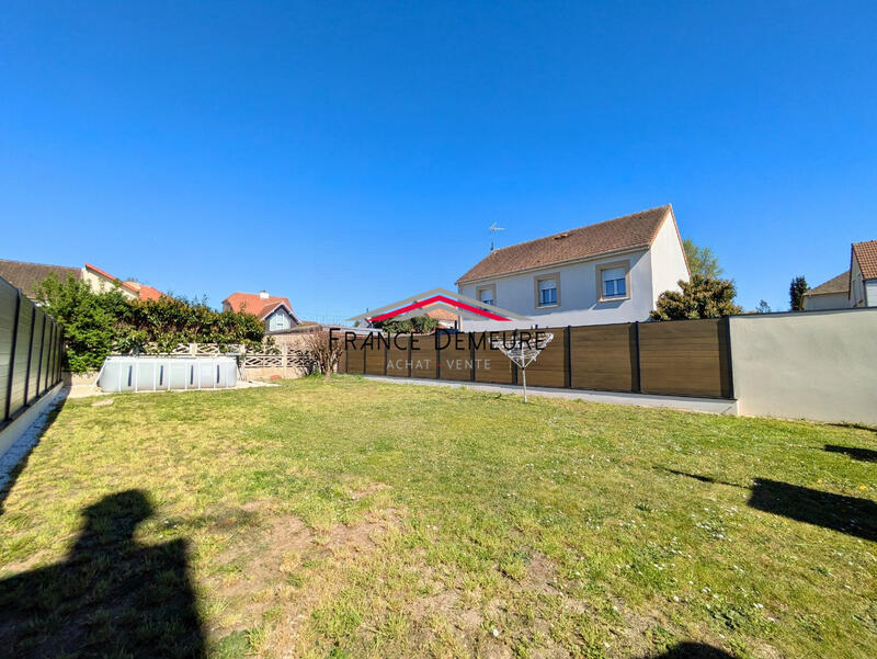 Maison - 110 m² - 6 pièces